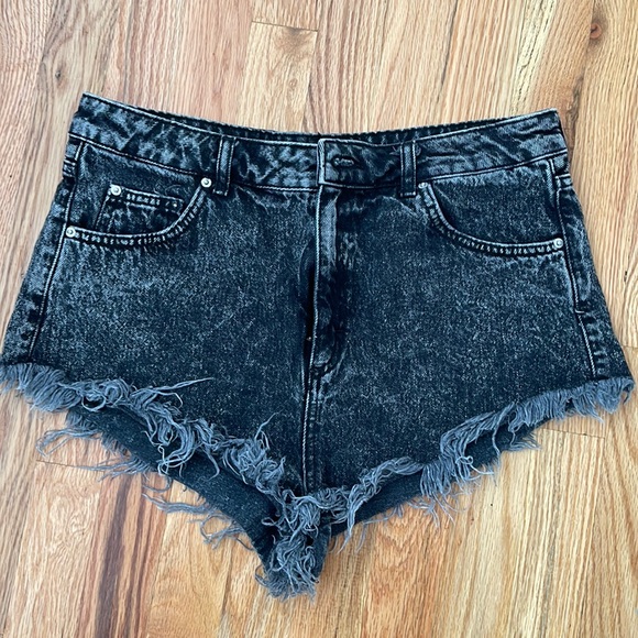 Topshop Black Jean Shorts size 10 - Picture 1 of 4